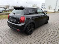 Gebraucht Mini Cooper SE Classic 135 kW (184 PS) 2022 Schwarz Kleinwagen