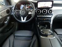 Gebraucht Mercedes GLC300e 211 PS (155 kW) 2020 Grau (designo selenitgrau magno) Coupé