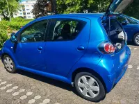 Gebraucht Toyota Aygo 68 PS (50 kW) 2011 Blau Kleinwagen