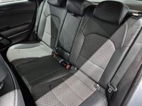 Gebraucht Kia Ceed Vision 120 PS (88 kW) 2023 (css) lunar silver m Kleinwagen