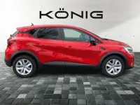 Begagnad Renault Captur Evolution 140 HK (102 kW) 2023 Röd SUV
