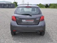 Gebraucht Toyota Yaris Comfort 99 PS (72 kW) 2015 Grau Limousine
