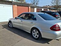 Gebraucht Mercedes E320 Avantgarde 204 PS (150 kW) 2003 Silber Limousine