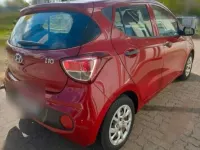 Gebraucht Hyundai i10 Classic 68 PS (50 kW) 2016 Rot Kleinwagen