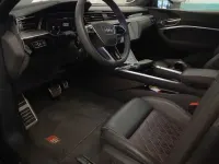 Second-hand Audi SQ8 e-tron Sport 369 kW (503 CP) 2024 Gri SUV