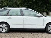 Gebraucht Volvo V50 109 PS (80 kW) 2009 Weiß Kombi