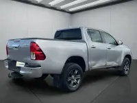 Gebraucht Toyota HiLux 150 PS (110 kW) 2024 Silber Pickup