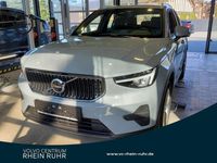 Gebraucht Volvo XC40 Core 163 PS (119 kW) 2024 Grau vapour grey / metallic SUV