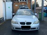 Gebraucht BMW 525 220 PS (161 kW) 2005 Silber Kombi