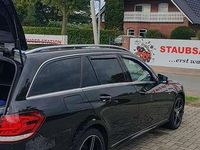 Gebraucht Mercedes E200 184 PS (135 kW) 2015 Schwarz Kombi