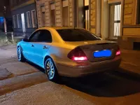 Gebraucht Mercedes E220 150 PS (110 kW) 2002 Silber Limousine