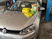 Gebraucht VW Golf VII 110 PS (80 kW) 2015 Grau Kombi