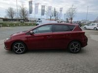 Gebraucht Toyota Auris Team 116 PS (85 kW) 2018 Rot Kleinwagen