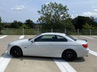 Gebraucht BMW 325 Cabriolet 218 PS (160 kW) 2011 Weiß Cabrio