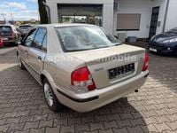 Gebraucht Mazda 323 88 PS (64 kW) 1999 Beige Limousine