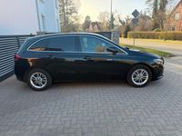 Gebraucht Mercedes B200 163 PS (119 kW) 2019 Schwarz Van / Kleinbus