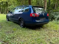 Gebraucht VW Passat 140 PS (102 kW) 2009 Blau Kombi