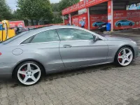 Gebraucht Mercedes E350 231 PS (169 kW) 2009 Silber Coupé