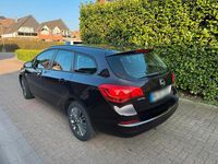 Gebraucht Opel Astra 101 PS (74 kW) 2013 Braun Kombi