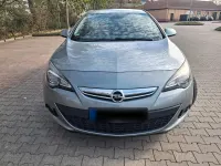 Gebraucht Opel Astra 120 PS (88 kW) 2012 Grau Limousine