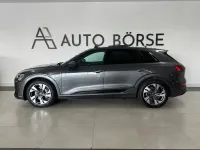 Gebraucht Audi e-tron S-Line 300 kW (408 PS) 2022 Grau SUV