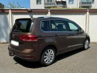 Gebraucht VW Touran Highline 150 PS (110 kW) 2016 Braun Van / Kleinbus