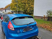 Gebraucht Ford Fiesta Trend 82 PS (60 kW) 2015 Blau Limousine