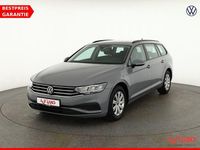 Gebraucht VW Passat 122 PS (89 kW) 2022 Grau Kombi