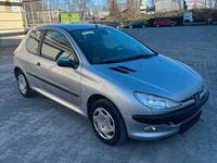 Gebraucht Peugeot 206 75 PS (55 kW) 1999 Silber Kleinwagen
