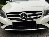 Gebraucht Mercedes A180 Style 122 PS (89 kW) 2014 Weiß Kleinwagen