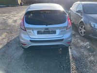 Gebraucht Ford Fiesta Trend 95 PS (69 kW) 2013 Silber Limousine