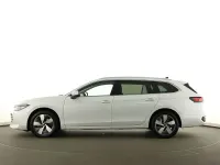 Gebraucht VW Passat Business 150 PS (110 kW) 2025 Oryxweiß perlmutteffekt Kombi