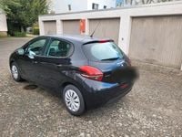 Gebraucht Peugeot 208 82 PS (60 kW) 2016 Schwarz Kleinwagen