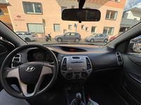 Gebraucht Hyundai i20 88 PS (64 kW) 2010 Schwarz Kleinwagen