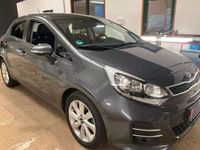 gebraucht Kia Rio 1.2 Dream Team 1Hand *SHZ*NAV*PDC*RK*LHZ*ALU