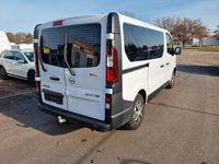 Gebraucht Opel Vivaro 95 PS (69 kW) 2016 Weiß Van / Kleinbus