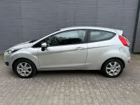 Gebraucht Ford Fiesta Trend 101 PS (74 kW) 2014 Silber Kleinwagen
