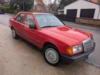 Gebraucht Mercedes 190 1984 Rot Limousine
