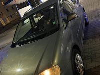 Gebraucht VW Touran 100 PS (73 kW) 2004 Grau Van / Kleinbus