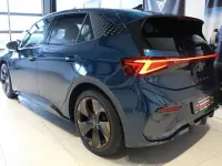 Gebraucht Cupra Born 169 kW (231 PS) 2024 Aurorablau Kleinwagen