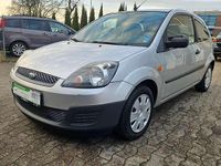 Gebraucht Ford Fiesta Ambiente 60 PS (44 kW) 2006 Polarsilber metallic Kleinwagen