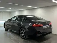 Gebraucht BMW i5 M Sport 442 kW (601 PS) 2025 Grau Limousine