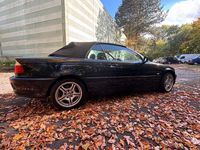 Gebraucht BMW 320 Cabriolet 170 PS (125 kW) 2001 Schwarz Cabrio