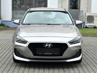 gebraucht Hyundai i30 1.4 T-GDI ~DCT~NAVI~SPUR~SCC~LHZ~KAM~1.HD