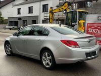 Gebraucht Opel Insignia Edition 160 PS (117 kW) 2009 Argon silber/ice silver (m2) Limousine