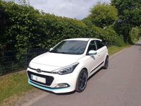 Gebraucht Hyundai i20 Active 120 PS (88 kW) 2017 Weiß Limousine