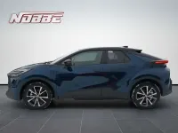 Neu Toyota C-HR 223 PS (164 kW) 2026 Midnight teal metallic/schwarz SUV