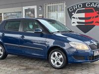 Gebraucht Skoda Fabia Family 69 PS (50 kW) 2012 Blau Limousine