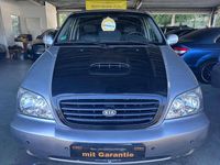 Gebraucht Kia Carnival EX 144 PS (105 kW) 2003 Cool silver Van / Kleinbus