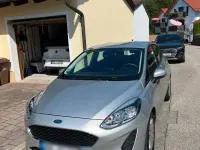 Gebraucht Ford Fiesta Cool & Connect 75 PS (55 kW) 2020 Silber Kleinwagen